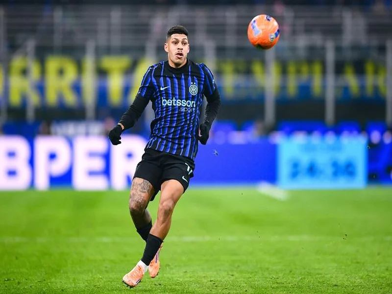 记者:国米420万分期报价摩洛哥17岁边卫泽克里,含10%二转